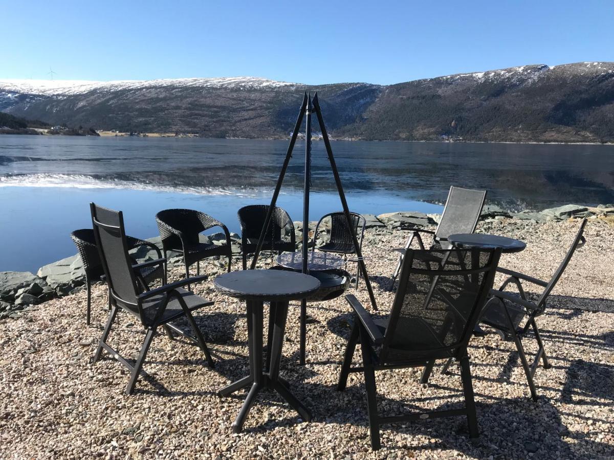 Seaside 3-Bedroom House Svelgen Экстерьер фото